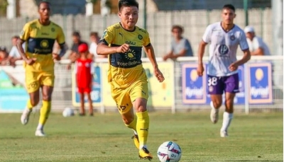 Chủ tịch Pau FC dành lời khen có cánh cho tiền vệ Nguyễn Quang Hải