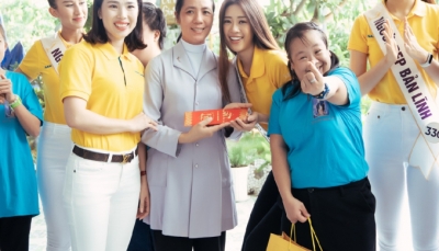 Nam A Bank đồng hành cùng Tân Hoa hậu Hoàn vũ Việt Nam 2019 trao quà cho trẻ em ở Mái ấm Hy vọng