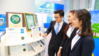 Bảo Việt - doanh nghiệp dẫn đầu ngành Bảo hiểm trong Top 50 công ty niêm yết tốt nhất Việt Nam