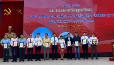 Bộ Xây dựng trao giải thưởng Công trình chất lượng cao cho Sân bay quốc tế Vân Đồn