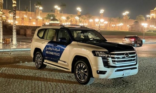 Toyota Land Cruiser 2002 trở thành xe chuyên dụng của cảnh sát Dubai