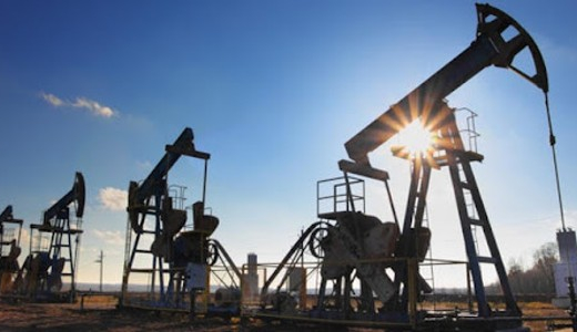 Giá xăng dầu hôm nay 1/11: Đi xuống do OPEC+ giữ nguyên kế hoạch tăng sản lượng