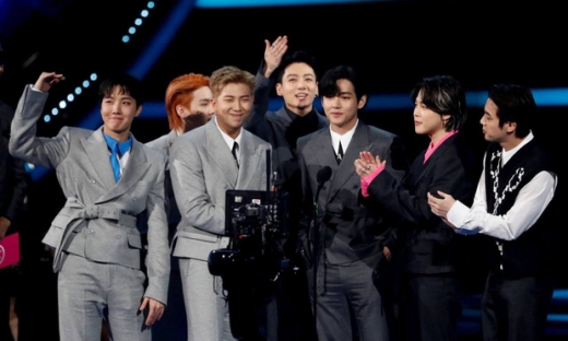 BTS giành ba giải thưởng lớn của AMA 2021
