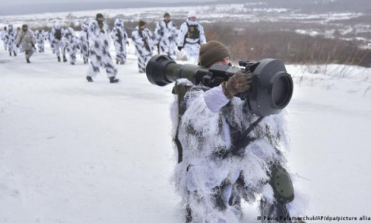 Ukraine yêu cầu Đức cung cấp vũ khí 'phòng thủ'