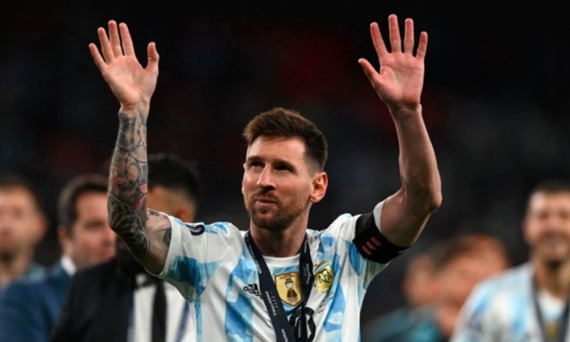 Siêu sao Lionel Messi giành danh hiệu thứ 40 trong sự nghiệp 'quần đùi áo số'