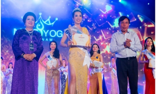 Người đẹp Hà Nội giành ngôi vị Nữ hoàng Yoga đầu tiên của cộng đồng Yoga Việt