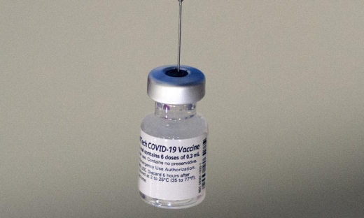 Pfizer cho biết vắc xin COVID sẽ có giá thương mại từ 110 đến 130 USD mỗi liều