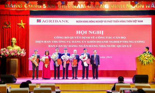 Công bố Quyết định nhân sự cấp cao Agribank