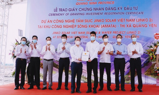 Mở cửa đón đại bàng - nhìn từ hướng đi của vùng đất mỏ