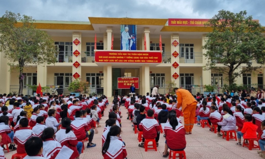 PC Lai Châu tuyên truyền “Sử dụng điện an toàn, tiết kiệm và hiệu quả” cho trên 12 nghìn học sinh