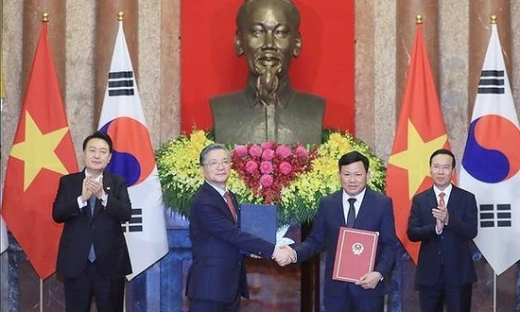 UBND tỉnh Thanh Hóa và Tổng Công ty nhà đất Hàn Quốc trao đổi Bản ghi nhớ hợp tác