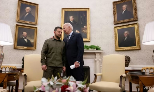 Tổng thống Zelenskyy được ông Biden cam kết hỗ trợ, nhưng bị cảnh báo về viễn cảnh xấu