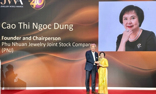 “Nữ tướng ngành kim hoàn” Việt Nam được vinh danh Extraordiany 40 tại JWA 2023
