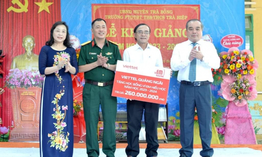 Viettel hoàn thành Chương trình học bổng 10 năm “Vì em hiếu học”