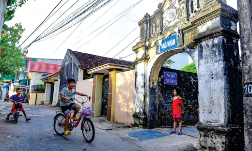 Ngôi làng ngàn năm tuổi trong lòng thành phố