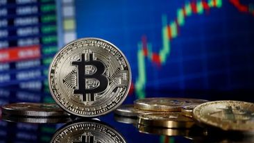 Bitcoin vọt lên mốc 60.000 USD lần đầu kể từ tháng 11/2021