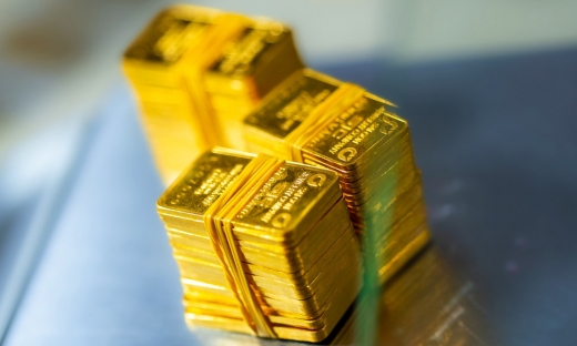Vàng thế giới nóng bỏng tay, vàng SJC vượt xa 80 triệu đồng/lượng