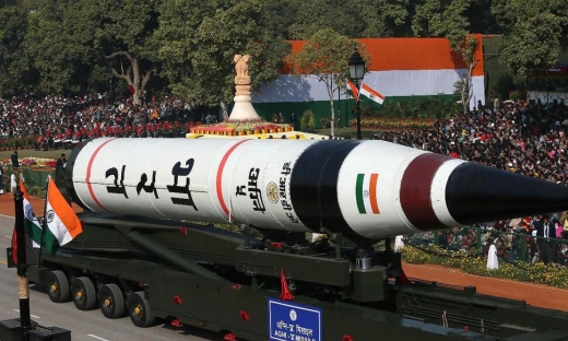 Ấn Độ thử nghiệm thành công tên lửa nội địa đầu tiên có thể mang nhiều đầu đạn
