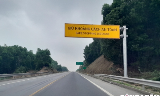 Bổ sung biển báo, mở rộng điểm dừng khẩn cấp trên cao tốc Cam Lộ - La Sơn