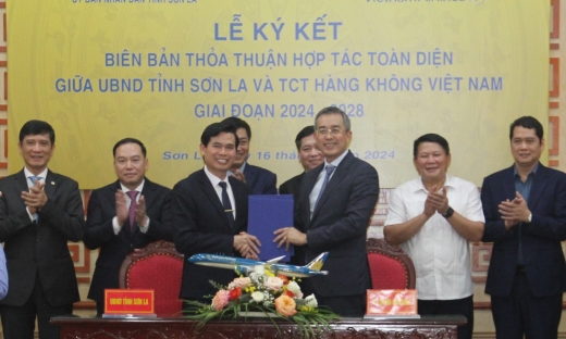 Vietnam Airlines và tỉnh Sơn La ký kết thỏa thuận hợp tác toàn diện