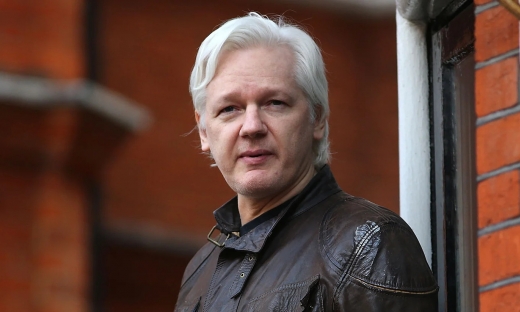 Nhà sáng lập WikiLeaks tạm không bị dẫn độ sang Mỹ