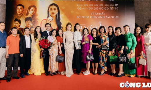 Ra mắt phim 'Đóa hoa mong manh' của đạo diễn Mai Thu Huyền