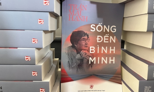 Ra mắt Tự truyện 'Sống đến bình minh' của nhà báo, nhà văn Trần Mai Hạnh