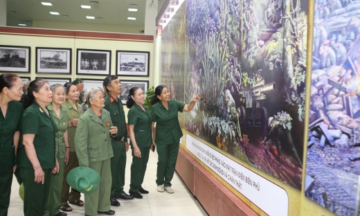 Triển lãm “Thanh Hóa - 70 năm với Chiến thắng Điện Biên Phủ”