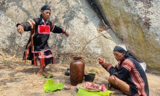 Đặc sắc lễ cầu mưa Yang Pơtao Apui của người Jrai