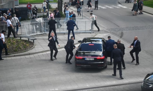 Thủ tướng Slovakia bị ám sát, tạm qua khỏi tình trạng nguy kịch