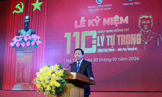 Ngọn cờ tiên phong để dân tộc tiến vào kỷ nguyên mới được trao cho thế hệ trẻ