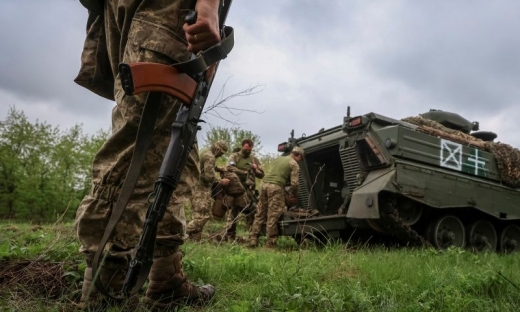 Nga liên tiếp chiếm được các vùng lãnh thổ lớn, Ukraine mòn mỏi chờ vũ khí Mỹ