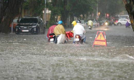 Dự báo thời tiết (18/8): Cảnh báo mưa lớn ở Miền Bắc trong nhiều ngày tới