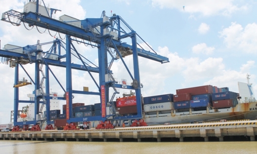 Nhập khẩu ô tô tại Cảng container Trung tâm Sài Gòn - SPCT liên tục đạt kỷ lục