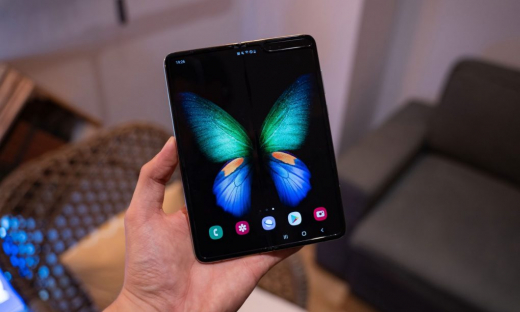 Samsung Galaxy Fold 2 phiên bản 5G sẽ dùng sạc nhanh 25W