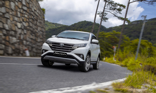 Toyota Rush nhập khẩu giảm giá bán lẻ còn 633 triệu đồng