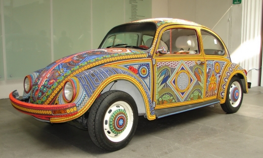 Chiêm ngưỡng mẫu xe Volkswagen Beetle Vochol được đính hơn 2 triệu hạt trang trí