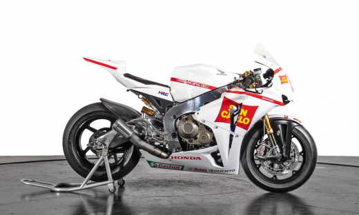 Honda CBR1000RR Fireblade phiên bản xe đua có giá bán lên tới 1,316 tỷ đồng