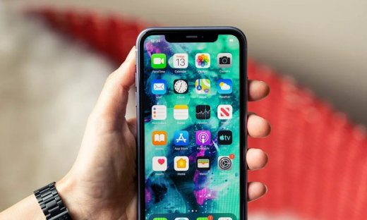 Apple sẽ thay màn hình miễn phí cho iPhone 11 bị lỗi cảm ứng