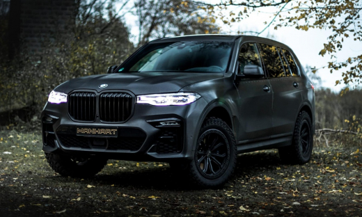 BMW X7 M50i trông hầm hố hơn khi qua tay hãng độ Manhart