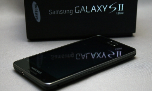 Điện thoại 9 năm tuổi của Samsung vẫn được cập nhật lên Android 11