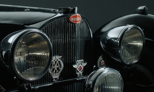 Chiếc Bugatti cổ cất giấu hơn 5 thập kỷ được bán đấu giá hơn 200 tỷ đồng