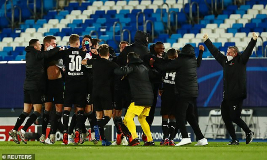 Real Madrid đại thắng 2-0 Gladbach ở Champions League 2020/21