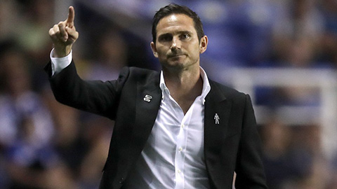 Lampard thất vọng sau khi bị Chelsea loại bỏ