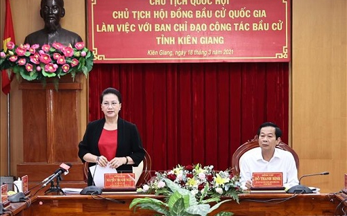 Chủ tịch Quốc hội: Văn phòng HĐ Bầu cử quốc gia sẵn sàng giải đáp những vướng mắc của các địa phương