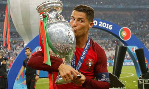 EURO 2021 cho phép khán giải tới sân tham dự