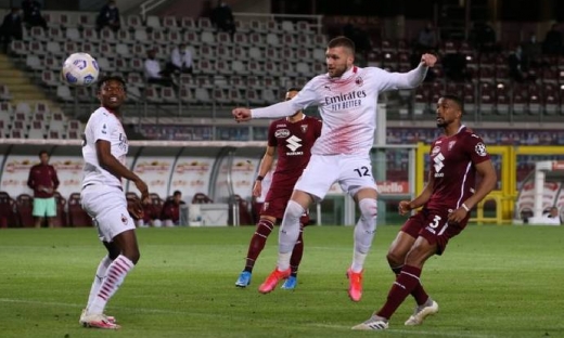 AC Milan giành chiến thắng 7-0 ở Serie A