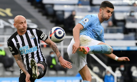 Man City đánh bại Newcastle ở vòng 36 Premier League