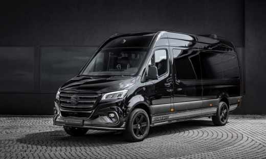 Mercedes-Benz Sprinter Urban Edition sở hữu gói độ phong cách bóng đêm có giá hơn 23.000 USD