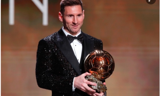 Siêu sao Lionel Messi giành Quả bóng vàng 2021